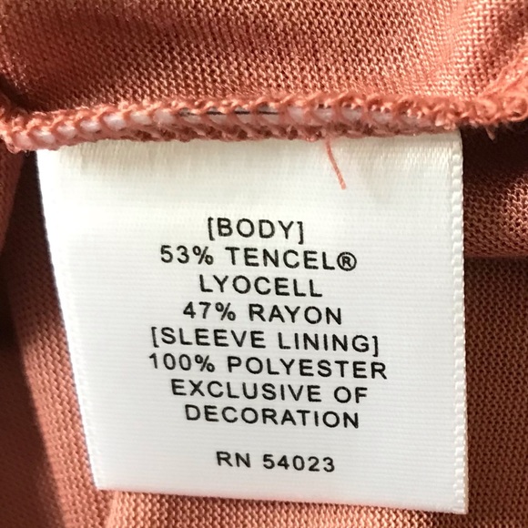 Banana Republic NWT Women’s Small (S) Peach Empire Waist V-Neck Top - Picture 5 of 5